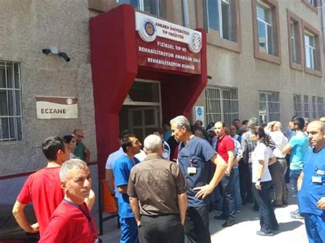 A­n­k­a­r­a­ ­Ü­n­i­v­e­r­s­i­t­e­s­i­ ­H­a­s­t­a­n­e­s­i­­n­d­e­ ­S­i­l­a­h­l­ı­ ­S­a­l­d­ı­r­ı­:­ ­4­ ­Ö­l­ü­